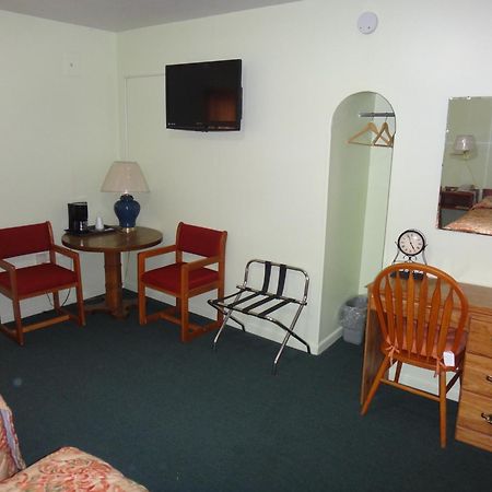 Pine Ridge Motel Dodgeville Dış mekan fotoğraf