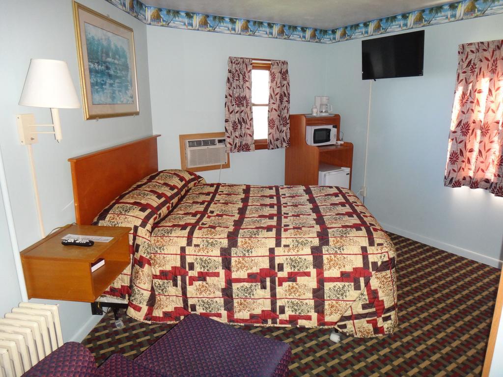 Pine Ridge Motel Dodgeville Dış mekan fotoğraf