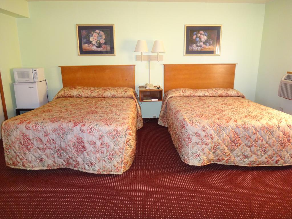 Pine Ridge Motel Dodgeville Dış mekan fotoğraf