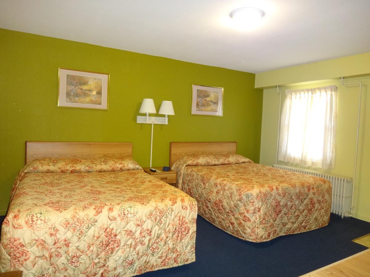 Pine Ridge Motel Dodgeville Dış mekan fotoğraf