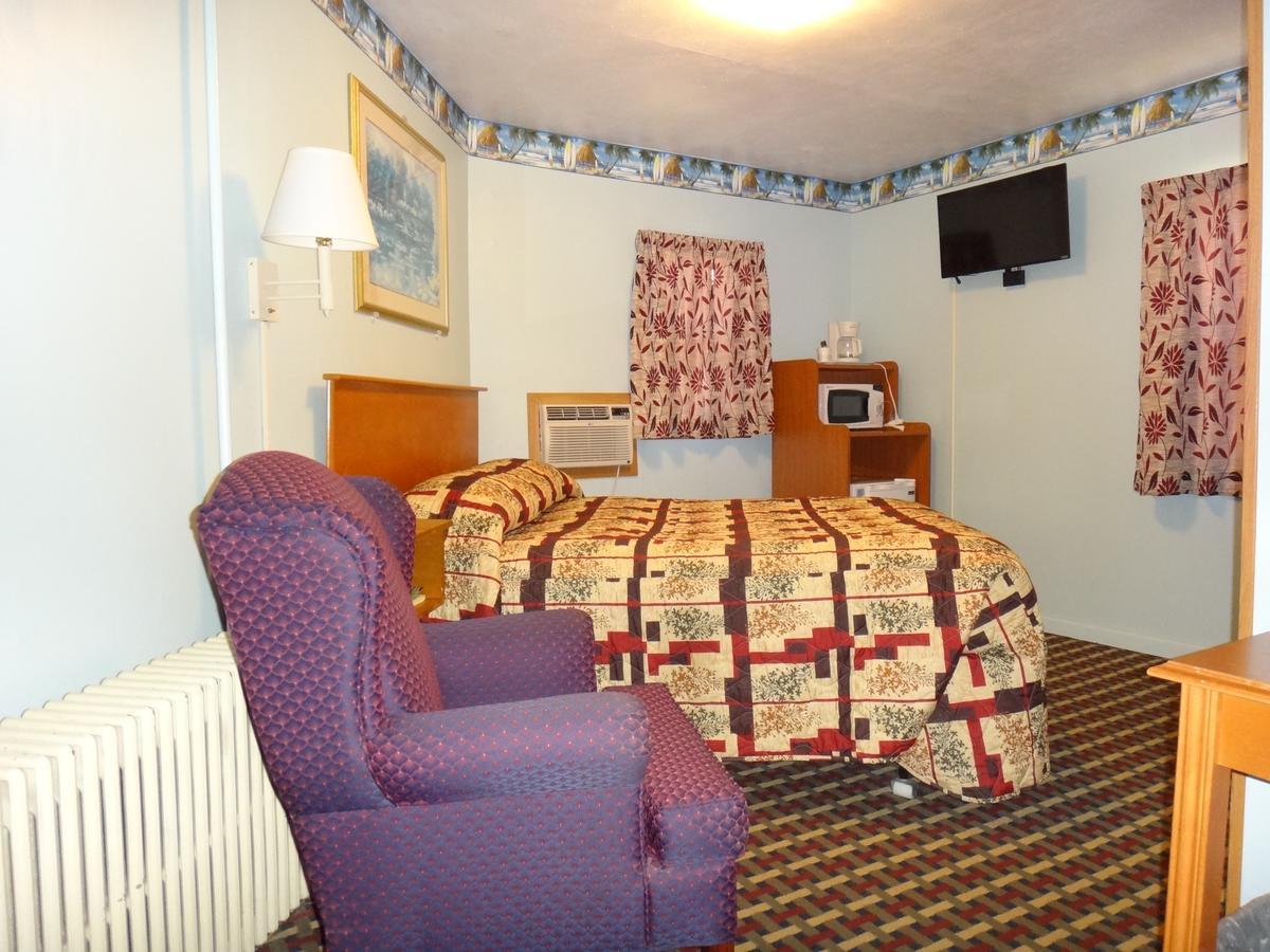 Pine Ridge Motel Dodgeville Dış mekan fotoğraf