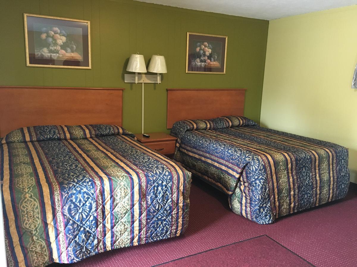 Pine Ridge Motel Dodgeville Dış mekan fotoğraf