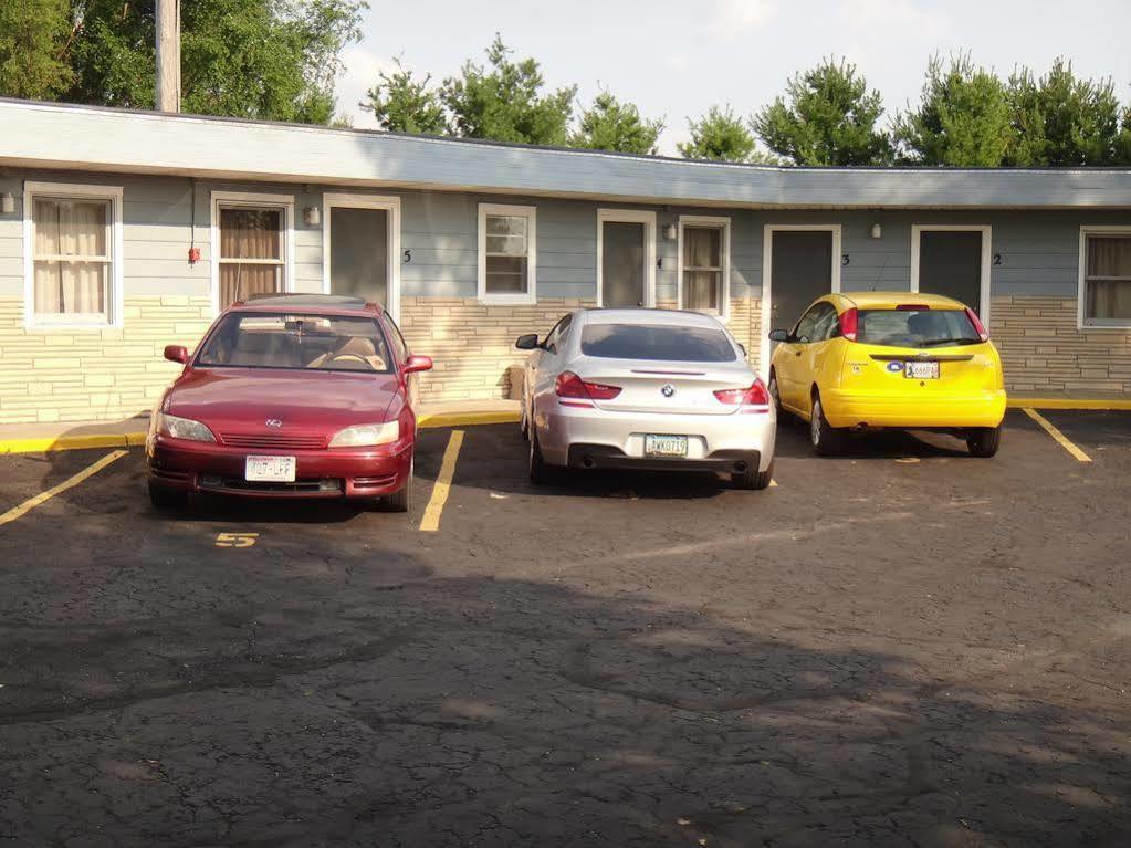 Pine Ridge Motel Dodgeville Dış mekan fotoğraf