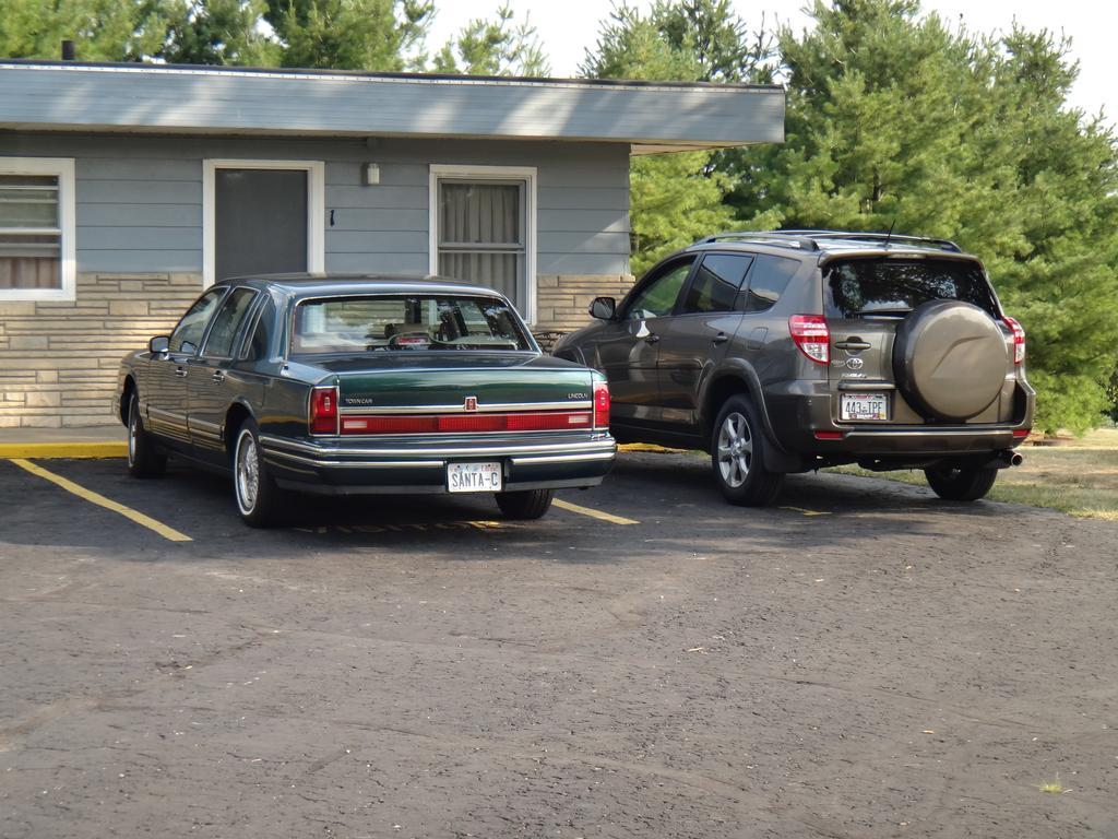 Pine Ridge Motel Dodgeville Dış mekan fotoğraf